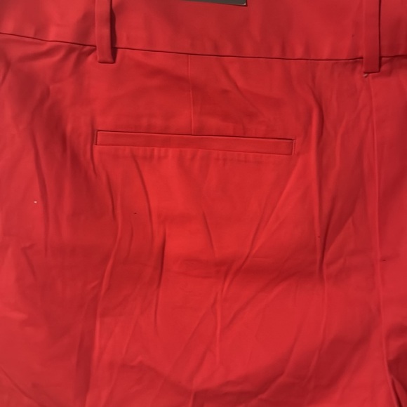 Ann Taylor NWT Signature 4 1/2" Inseam Coral shorts Size 14 - Picture 6 of 9